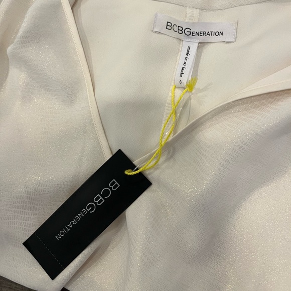 BCBG Shift Dress 🤍 - Picture 9 of 16